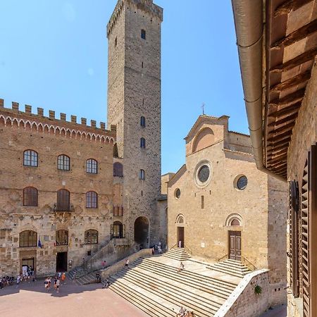 Sangi Studio Apartment - With Amazing View Of The Duomo San Gimignano Eksteriør bilde